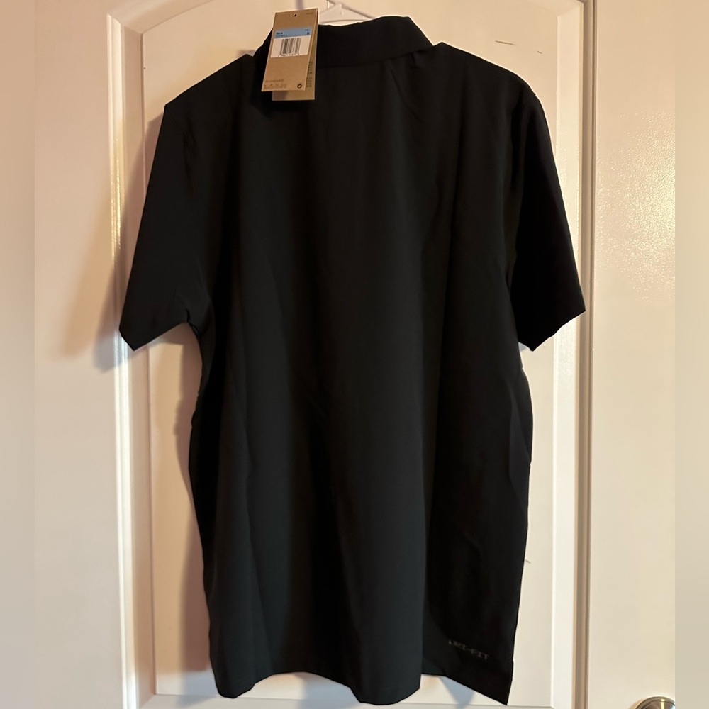 Nike Men's Classic Black Polo Shirt - Picture 2 of 4